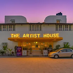Hotel The Artist House