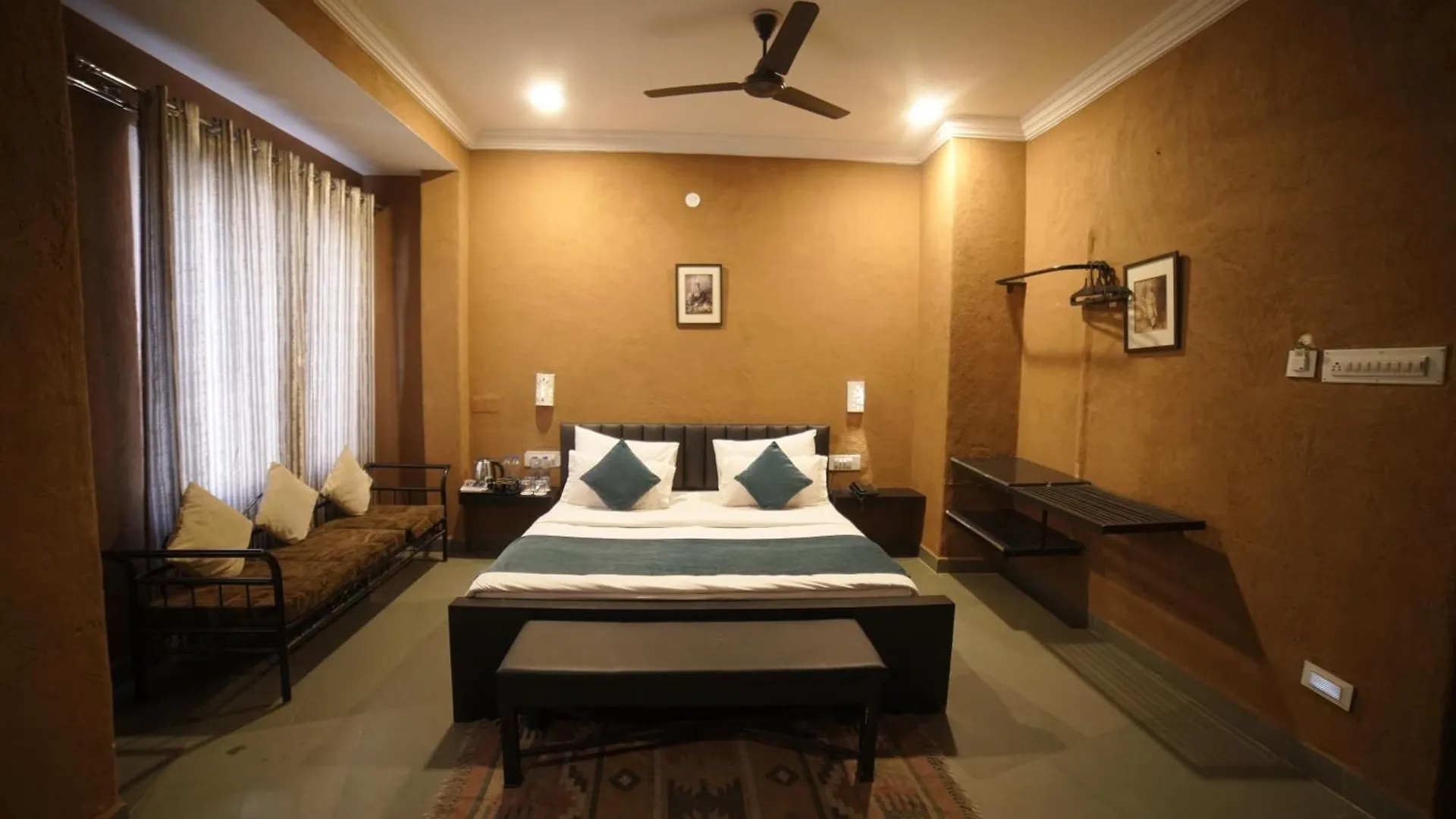 **  Hotel Banjara Heritage Udaipur India