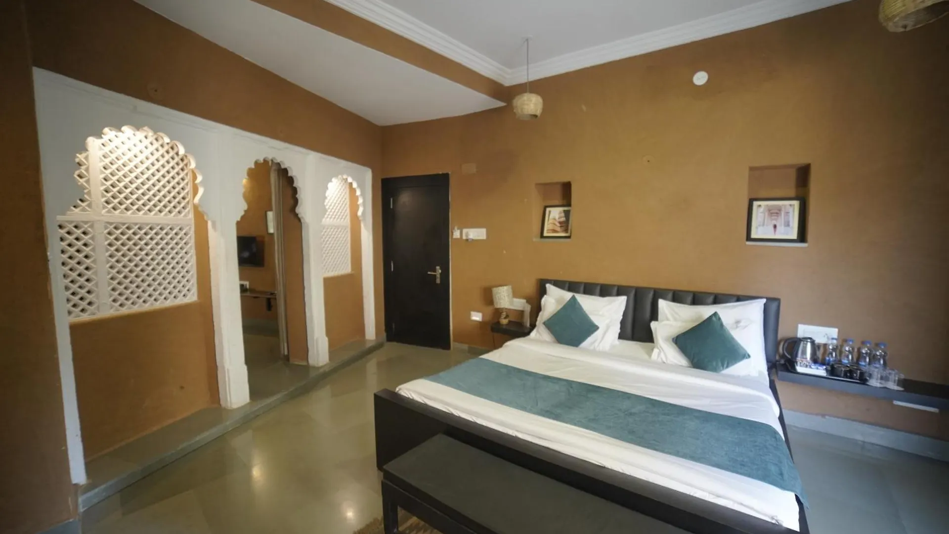 Hotel Banjara Heritage Udaipur 2*,