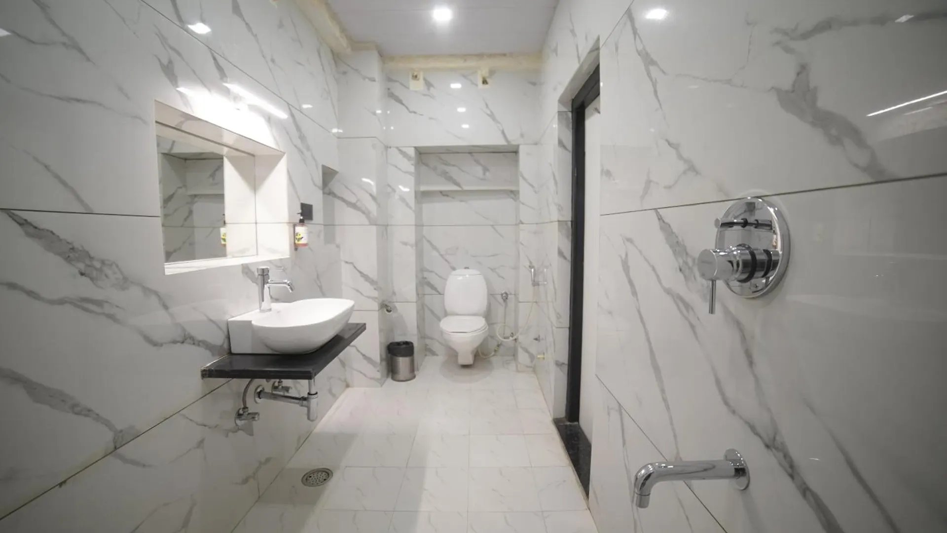 Hotel Banjara Heritage Udaipur 2*,  India