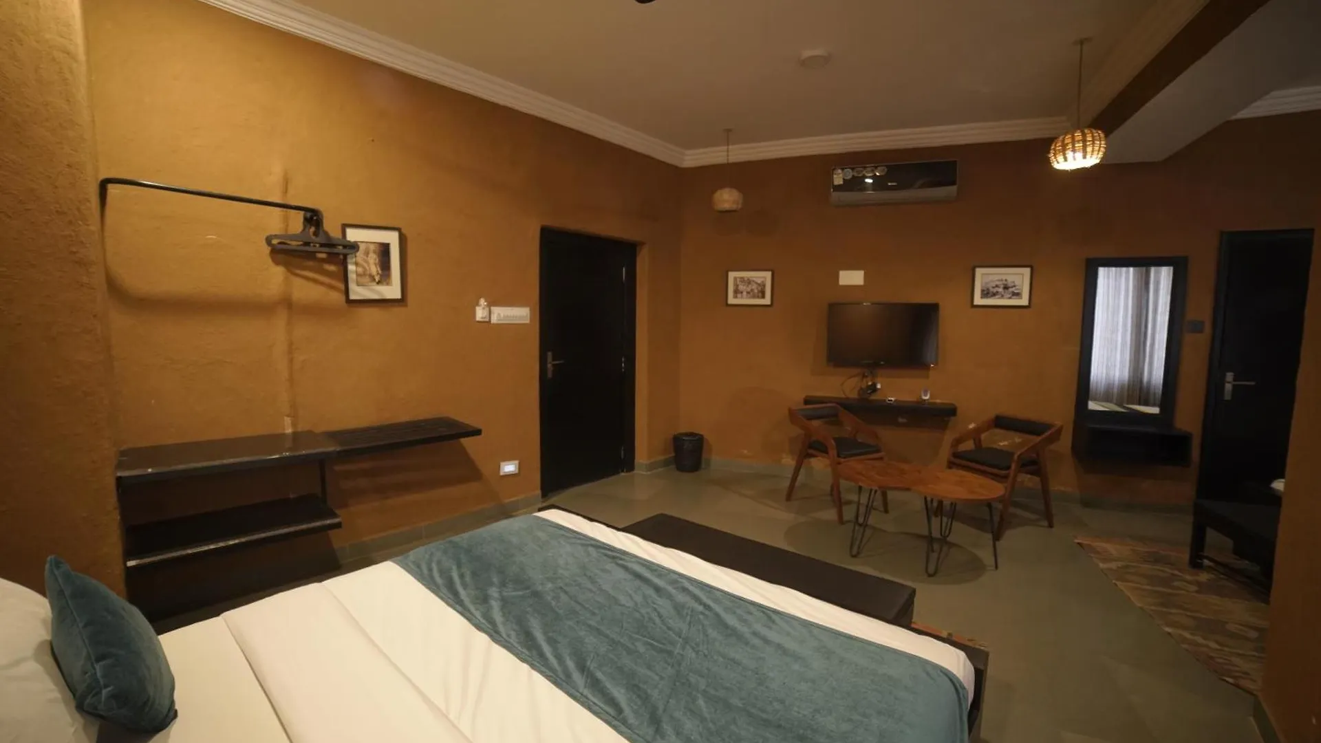 Hotel Banjara Heritage Udaipur